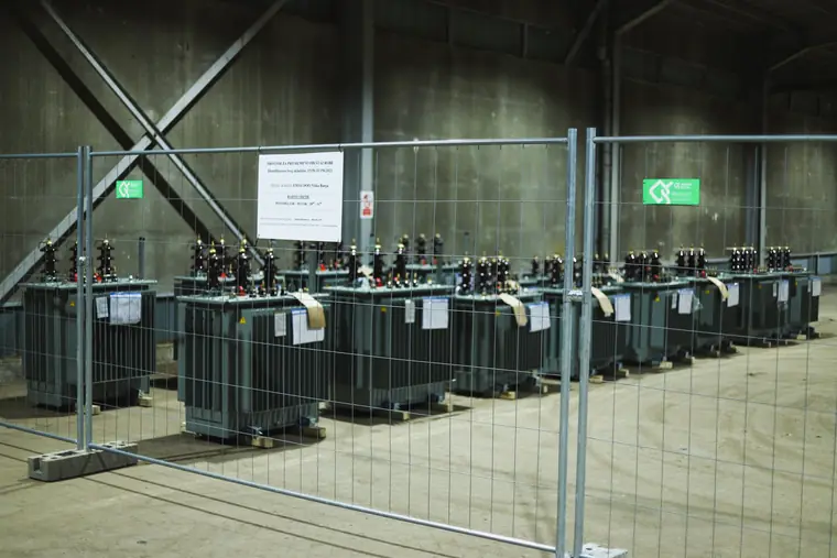 Transformatori u carinskom delu skladišta